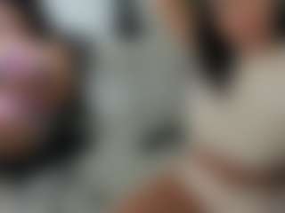 Live cam show with emilybrowm - Squirt on friskycurves.com