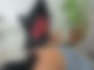 Live cam show with emilybrowm - Latina MILF on Cam Slut | colombia