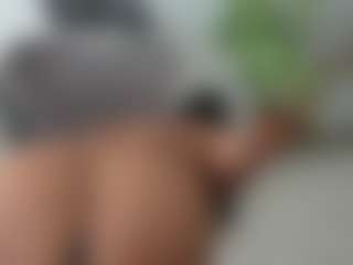 emilybrowm's Live Sex Cam Show
