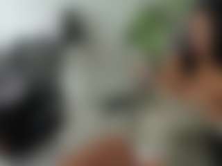 Live cam show with emilybrowm - Brown Eyes MILF on sexylivex.com