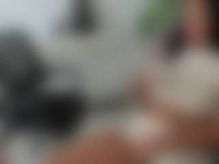 emilybrowm's Live Sex Cam Show