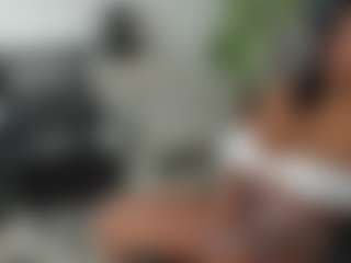 emilybrowm's Live Sex Cam Show