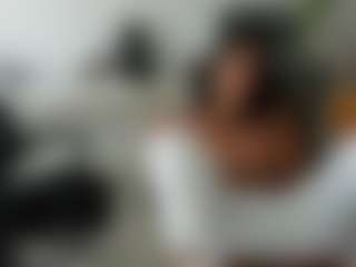 Live cam show with emilybrowm - Gamer Latina on Camsoda | colombia