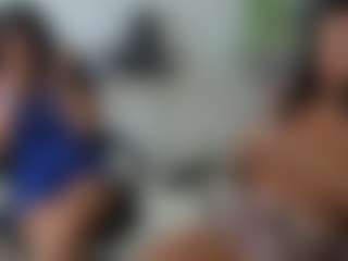 Live-Cam-Show mit emilybrowm - Strip auf Camsoda