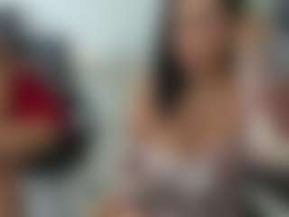 Live cam show with emilybrowm - Flirt MILF on StripNow
