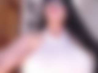 Live cam show with lunahunt - Strip MILF on dropp.cam