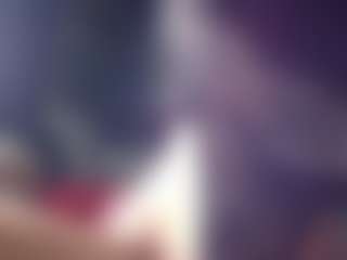 Live cam show with Chanel M. - Lesbian on AdultVida.com