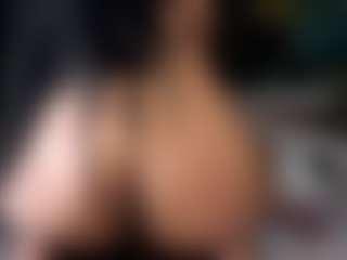 Live cam show with Chanel M. - Latina on Camsoda | colombia