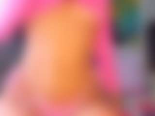Live cam show with Chanel M. - Brown Hair on xDating