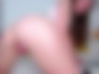 Live cam show with claudiamasters - Bikini on StripNow