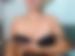 Live cam show with Alessia_Moon - Nipple Piercings on Pornisteam.com