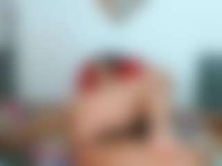 Alessia_Moon MILF webcam performer live streaming