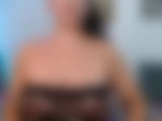 Live cam show with Alessia_Moon - Control on Camsoda
