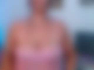 Alessia_Moon MILF webcam performer live streaming