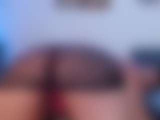 Alessia_Moon MILF webcam performer live streaming