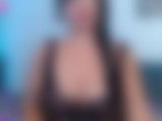 Live cam show with Alessia_Moon - Thick on Camsoda Late Night