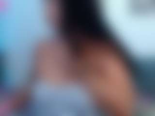 Alessia_Moon MILF webcam performer live streaming