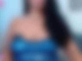 Live cam show with Alessia_Moon - Big Ass MILF on live18s.com