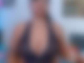 Live cam show with Alessia_Moon - Mature on WildCum