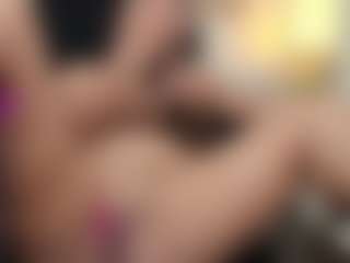 Live-Cam-Show mit Hannah - Sexwebcam MILF auf Camsoda