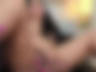 Live cam show with Hannah - Bikini on Taboo Cams XXX