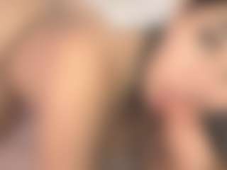 Live cam show with keyriss - Shaved Pussy Toys on Mixed Magazine Live