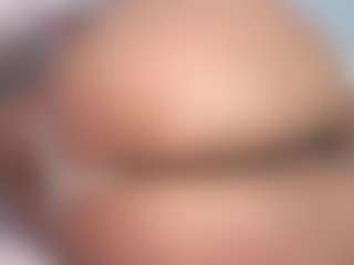 Live cam show with keyriss - Blowjob on Mixed Magazine Live