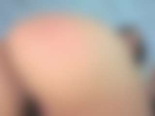 Live cam show with keyriss - Smoking on Livezox