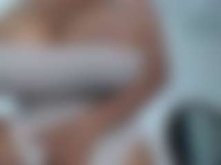 Live cam show with kat08 - Brown Eyes Ebony on nudelive.tv