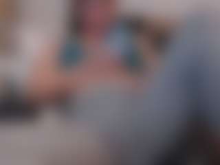 Live cam show with Chriss - Milk on xplaylive.com