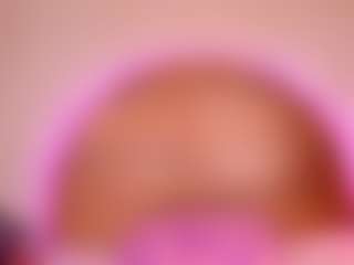 Live cam show with Molly - Ebony on hotwifechat.live | colombia