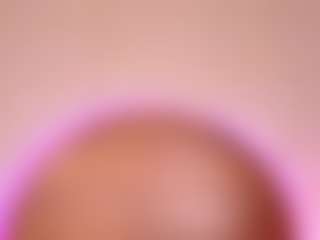 Live cam show with Molly - No Smoking on live18s.com