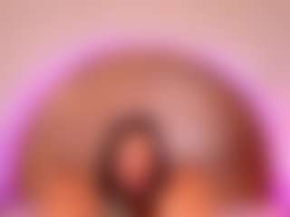 Live cam show with Molly - Toys on live18s.com
