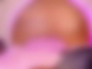 Live cam show with Molly - Latina on xDating | colombia
