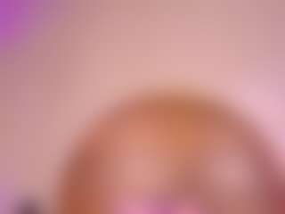 Live cam show with Molly - Ebony Big Tits on TeamSkeetLive