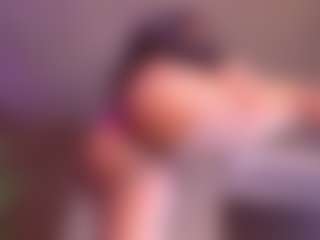 Live cam show with Molly - Ebony Big Tits on Camsoda
