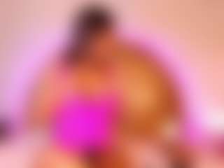 Live cam show with Molly - Brown Eyes on Uber Horny