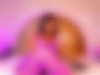 Live cam show with Molly - Ebony Shaved Pussy on Camsoda | colombia