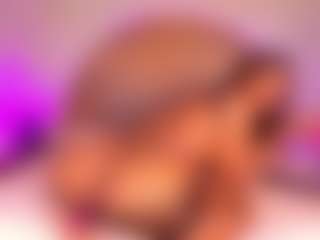 Live cam show with Molly - Brown Eyes on SmokeAndPoke