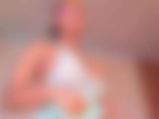 Live cam show with Molly - Brown Eyes Black on madthumbs