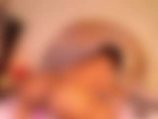 Live cam show with Molly - Ride Torso on madthumbs