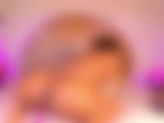 Live cam show with Molly - Shaved Pussy on Camsoda