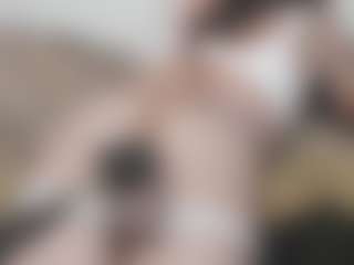 Live cam show with courtneycd - Blue Eyes on TottyGirls
