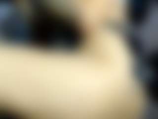 Live cam show with Abril Maria - Blonde Hair on Gym Cam Girls