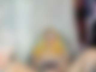 Live cam show with Abril Maria - Teen (18+) on Camsoda