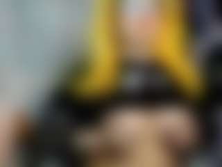Live cam show with Abril Maria - Hairy Pussy on Uber Horny
