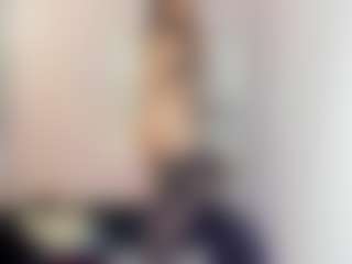Live cam show with Persephone - Hairy Pussy on Camsoda