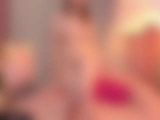 Live cam show with Persephone - Blonde Hair Petite on Gym Cam Girls