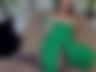 Live cam show with Persephone - Cute on WildCum