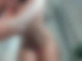 LAURA AMBER's Live Sex Cam Show